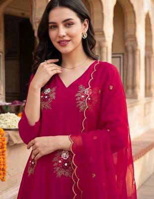 women ethnic motifs embroidered regular thread work kurta with trousers & with dupatta 2