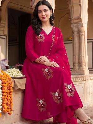 women ethnic motifs embroidered regular thread work kurta with trousers & with dupatta 5