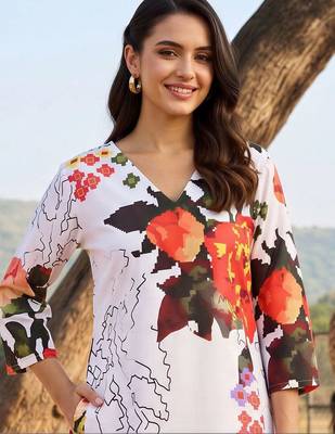 women floral printed regular kurta with trousers 2