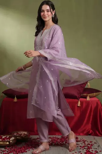 women ethnic motifs embroidered regular thread work kurta with trousers & with dupatta