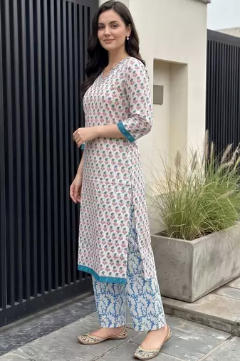 women ethnic motifs printed regular cotton kurta with trousers