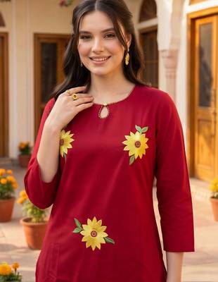 women floral embroidered regular thread work cotton kurta with patiala 2