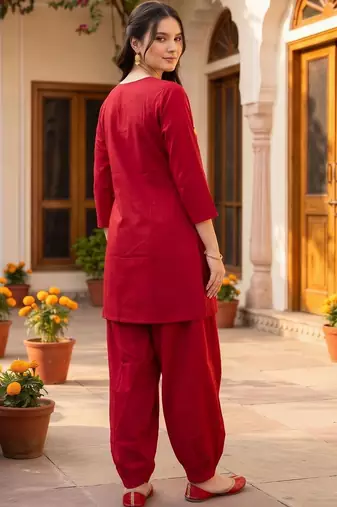 women floral embroidered regular thread work cotton kurta with patiala