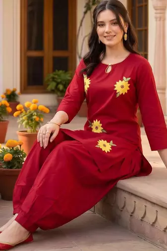 women floral embroidered regular thread work cotton kurta with patiala