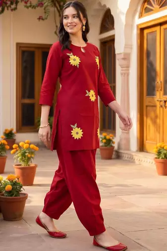 women floral embroidered regular thread work cotton kurta with patiala