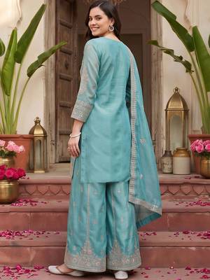 women ethnic motifs embroidered regular thread work kurta with palazzos & with dupatta 5