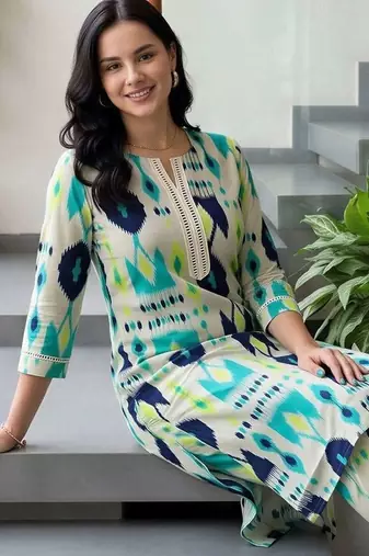 women printed regular cotton kurta with trousers