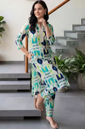 women printed regular cotton kurta with trousers