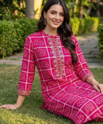 women ethnic motifs printed regular cotton kurta with trousers 2