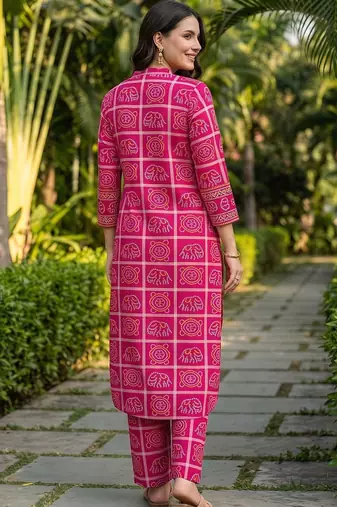 women ethnic motifs printed regular cotton kurta with trousers