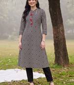 women printed regular cotton kurta with trousers
