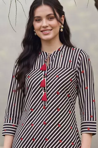 women printed regular cotton kurta with trousers
