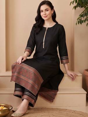 women ethnic motifs regular liva kurta with palazzos 2