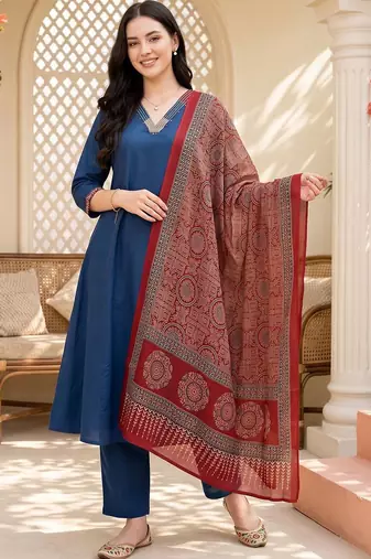 women ethnic motifs regular thread work cotton kurta with trousers & with dupatta