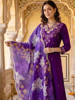 women ethnic motifs embroidered regular thread work kurta with trousers & with dupatta 6