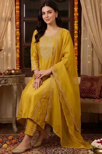 women ethnic motifs embroidered regular kurta with trousers & with dupatta