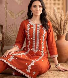 women ethnic motifs embroidered regular thread work kurta with trousers