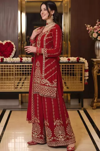 women ethnic motifs embroidered regular kurta with sharara & with dupatta