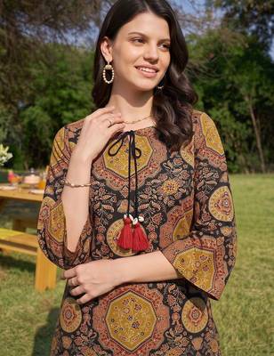 women ethnic motifs printed regular cotton kurta with palazzos & with dupatta 2