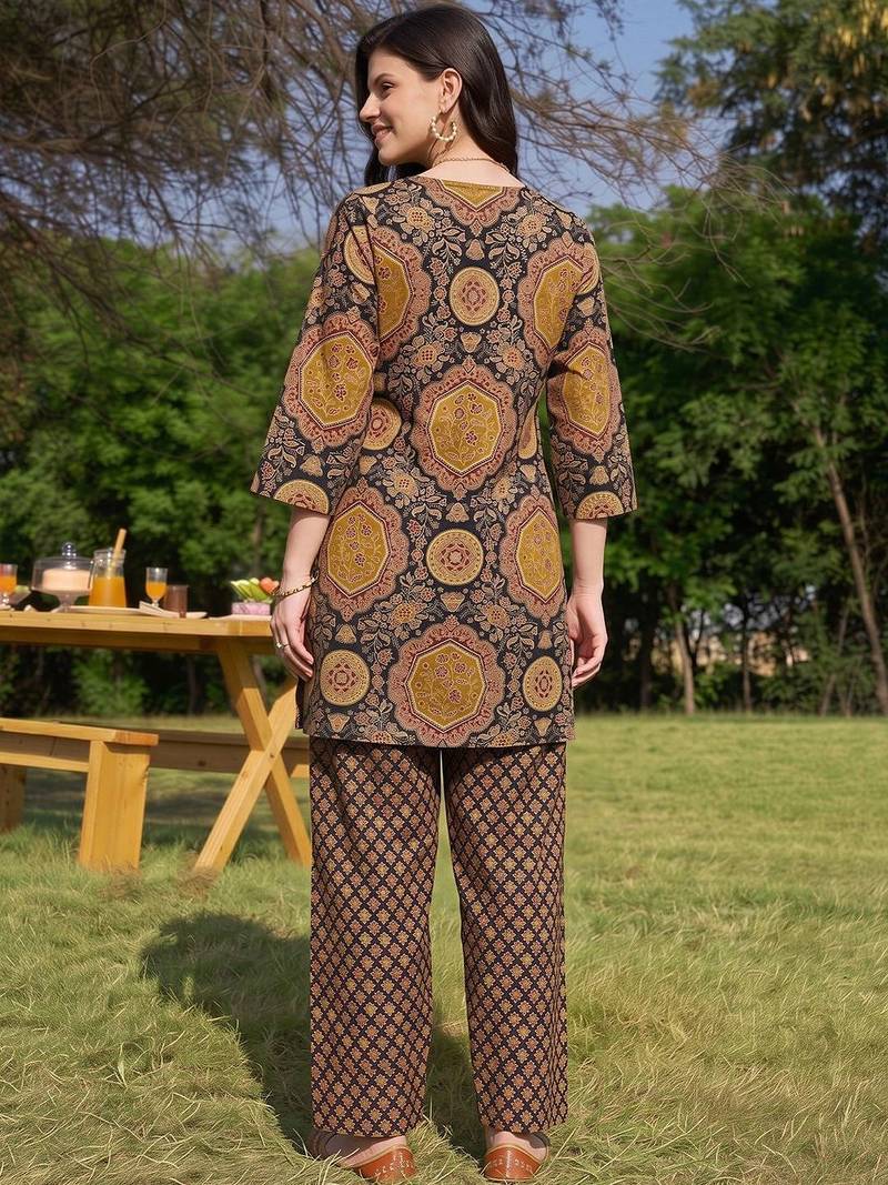 women ethnic motifs printed regular cotton kurta with palazzos & with dupatta