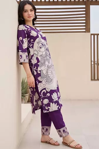 women ethnic motifs printed v-neck straight cotton kurta with trousers