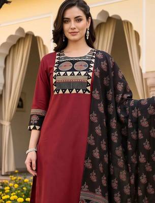 women ethnic motifs printed regular cotton kurta with trousers & with dupatta 5