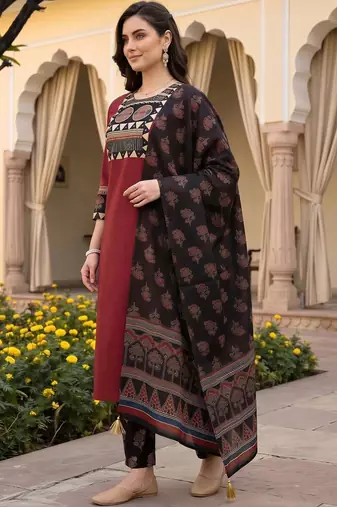 women ethnic motifs printed regular cotton kurta with trousers & with dupatta