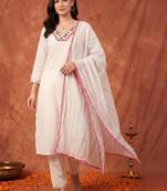 women ethnic motifs embroidered regular thread work kurta with trousers & with dupatta