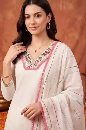 women ethnic motifs embroidered regular thread work kurta with trousers & with dupatta