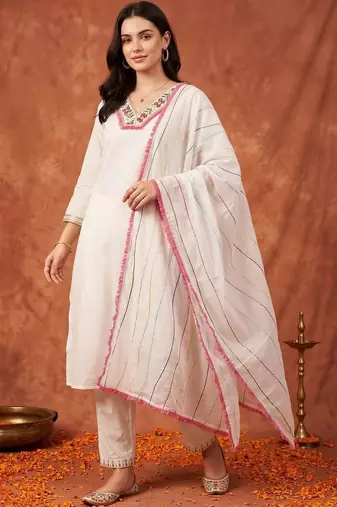 women ethnic motifs embroidered regular thread work kurta with trousers & with dupatta