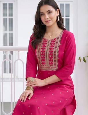 women ethnic motifs embroidered regular kurta with trousers 5