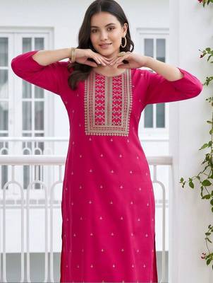 women ethnic motifs embroidered regular kurta with trousers 6
