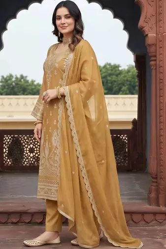 women ethnic motifs embroidered regular kurta with trousers & with dupatta