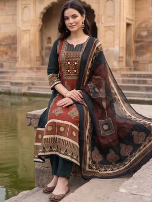 women ethnic motifs printed regular mirror work cotton kurta with trousers & with dupatta 5