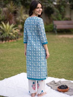 women ethnic motifs printed regular cotton kurta with trousers 3