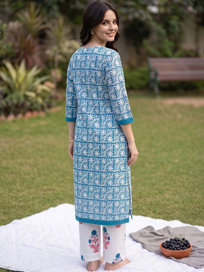 women ethnic motifs printed regular cotton kurta with trousers