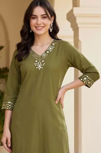 women regular mirror work kurta with trousers