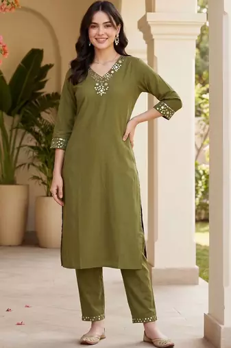women regular mirror work kurta with trousers