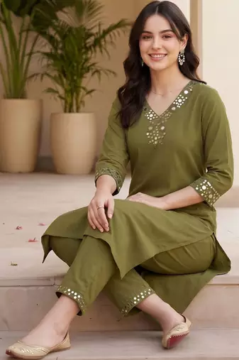 women regular mirror work kurta with trousers
