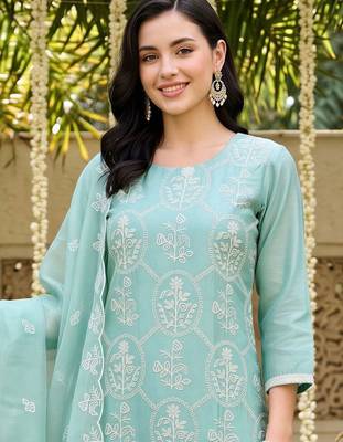 women ethnic motifs embroidered regular thread work kurta with trousers & with dupatta 6
