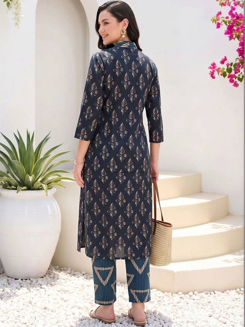 women ethnic motifs printed regular cotton kurta with trousers