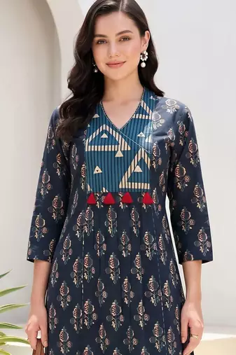 women ethnic motifs printed regular cotton kurta with trousers