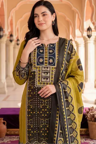 women ethnic motifs printed regular cotton kurta with trousers & with dupatta