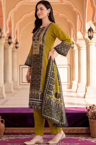 women ethnic motifs printed regular cotton kurta with trousers & with dupatta