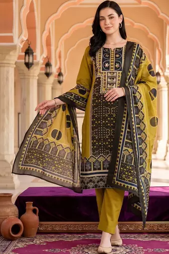 women ethnic motifs printed regular cotton kurta with trousers & with dupatta