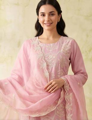 women ethnic motifs embroidered regular work kurta with trousers & with dupatta 6