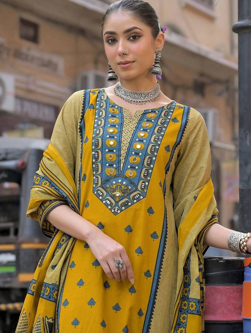 women ethnic motifs printed regular mirror work cotton kurta with palazzos & with dupatta