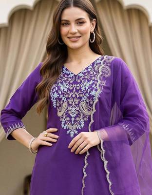 women ethnic motifs embroidered regular thread work kurta with trousers & with dupatta 6