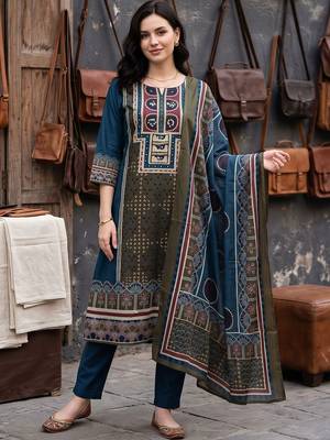 women ethnic motifs printed regular cotton kurta with trousers & with dupatta 1