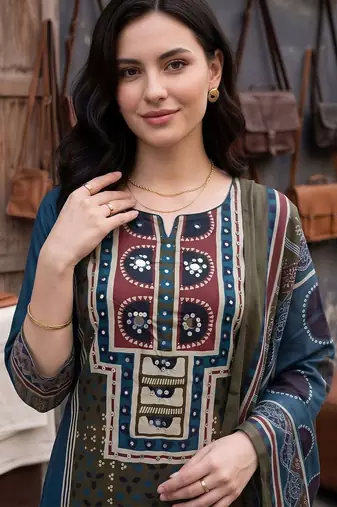 women ethnic motifs printed regular cotton kurta with trousers & with dupatta